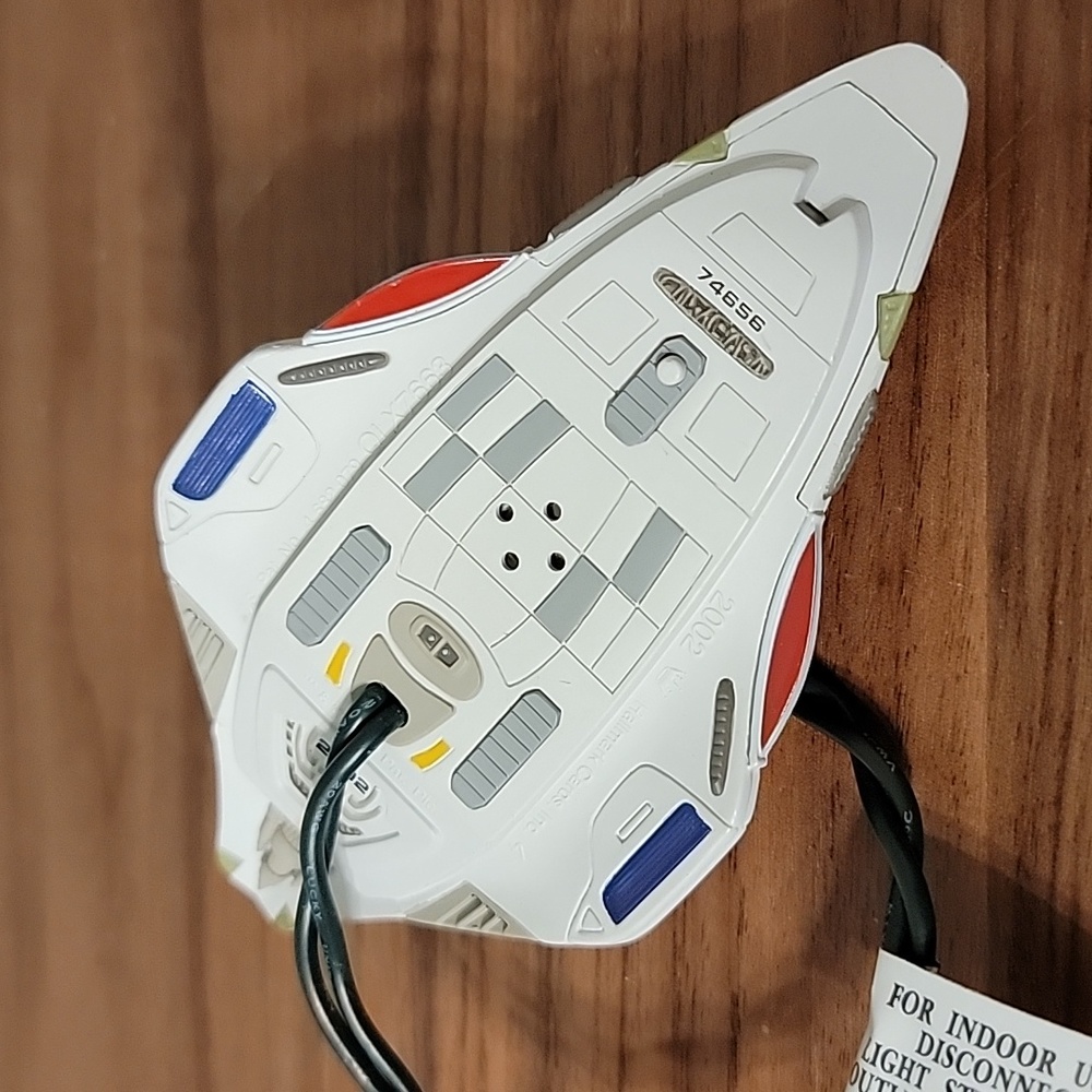 Hallmark Keepsake Ornament Star Trek Voyager Delta Flyer Magic Light &Voice 2002 - Picture 6 of 13